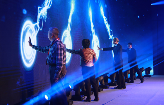 50年绚烂创业史——《mg不朽情缘之路》新书首发