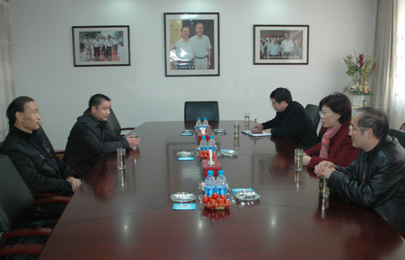 溧阳市委书记韩立明新春走访mg不朽情缘