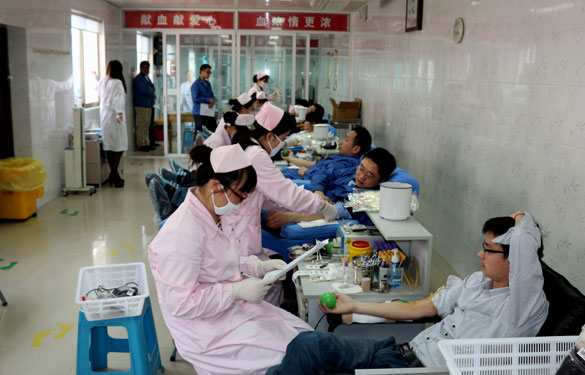 mg不朽情缘员工无偿献血迎“五一”