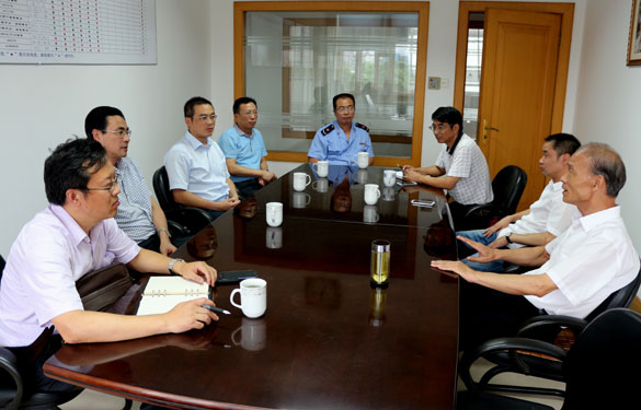 常州市工商局局长陈国庆一行来mg不朽情缘集团调研