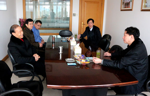 溧阳市地税局局长鞠嘹亮一行来mg不朽情缘集团走访