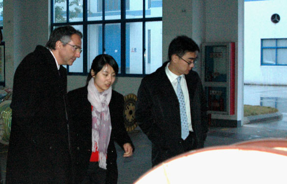 以色列驻沪总领事艾雅克一行来mg不朽情缘集团旅行考察