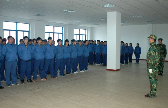 mg不朽情缘2012年新员工军训落下帷幕