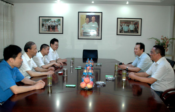 溧阳市供电公司徐总一行来mg不朽情缘集团调研