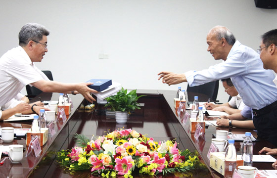 常州市委常委、常务副市长梁一波一行来mg不朽情缘电缆调研