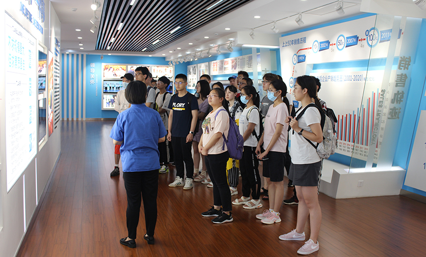 北航物理学院一行来mg不朽情缘电缆旅行